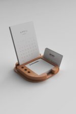 CW-22 Ahşap Masa Takvimi